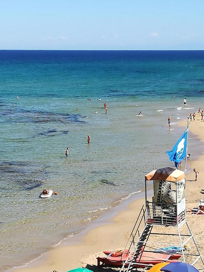 Lu Bagnu Castelsardo Il Corallo Bagian luar foto
